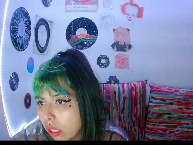 lia-sex-leo Image 3