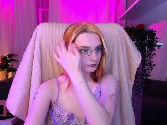 amberpaws – webcam model profile photo Image 3