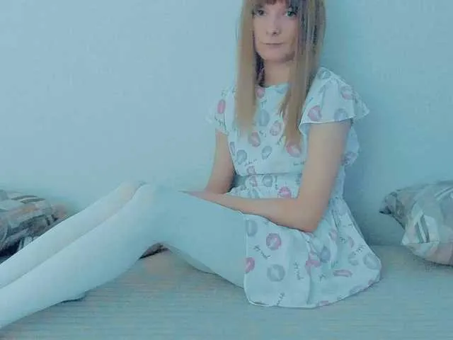 hina_porn – webcam model profile photo Image 14