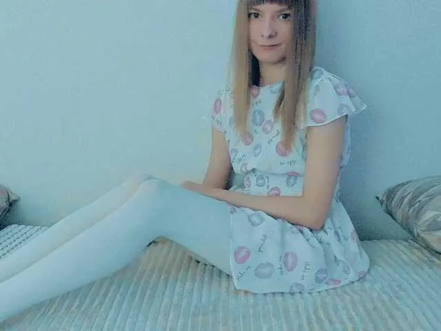 hina_porn – webcam model profile photo Image 19