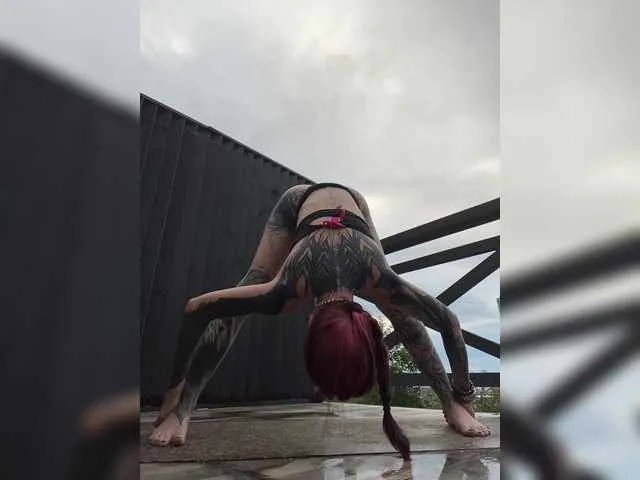 lucretiaburnaugh – webcam model profile photo Image 12