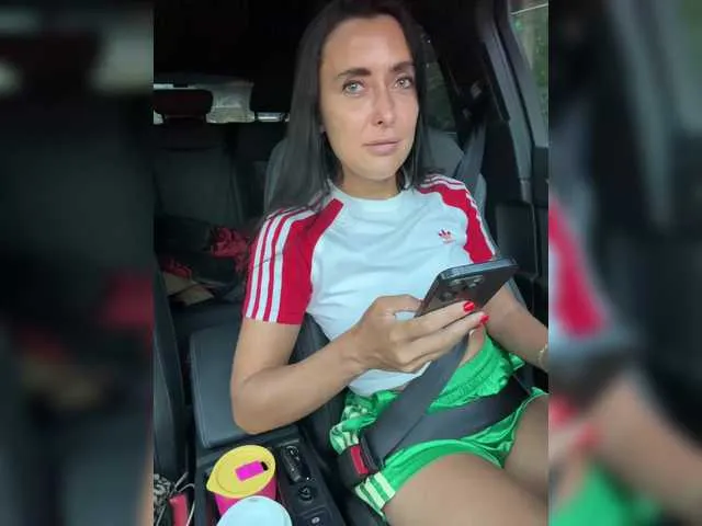 mayadashaaa – webcam model profile photo Image 5