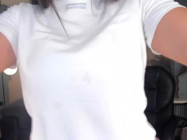 Prueberry – webcam model profile photo Image 5