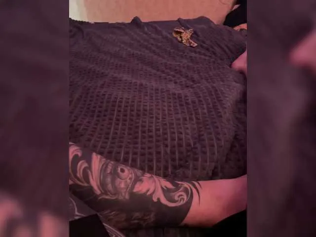 dirtypub – webcam model profile photo Image 8