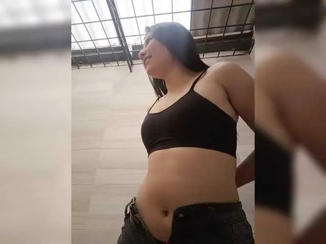 Blonde_sexy21 – webcam model profile photo Image 9