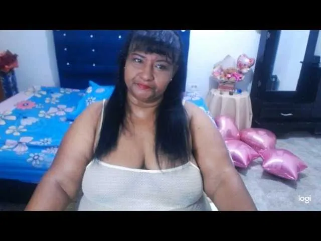 Rinamay_ – webcam model profile photo Image 5