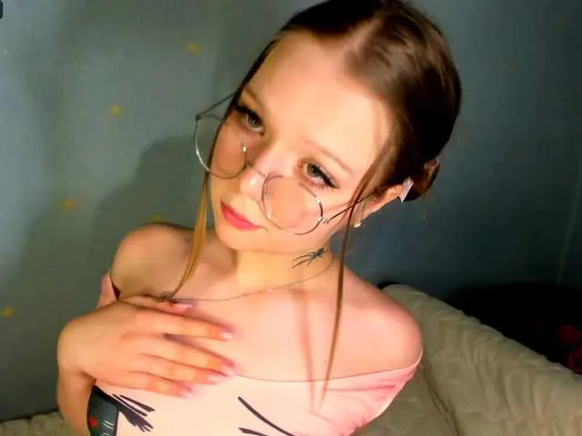 amberpaws – webcam model profile photo Image 3