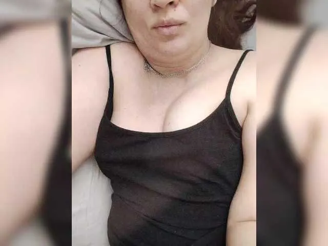 SweetBunnyGF – webcam model profile photo Image 3