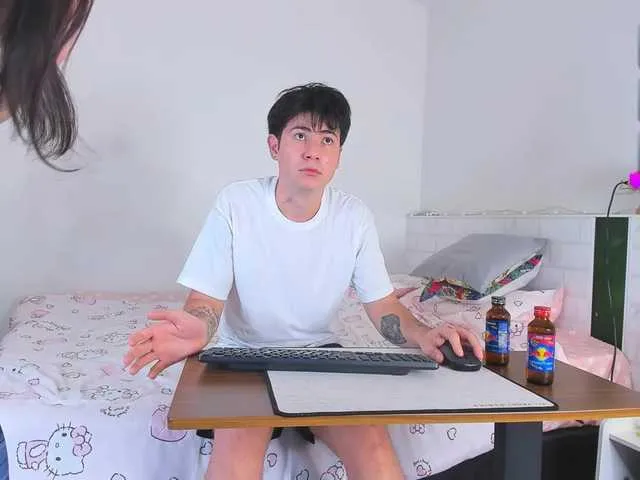 2Laski2 – webcam model profile photo Image 3