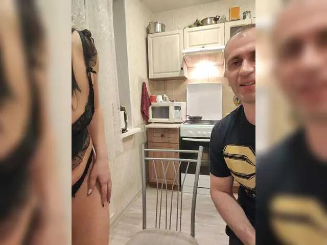 elisonni – webcam model profile photo Image 7