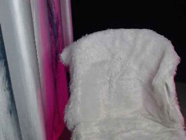 mayadashaaa – webcam model profile photo Image 4