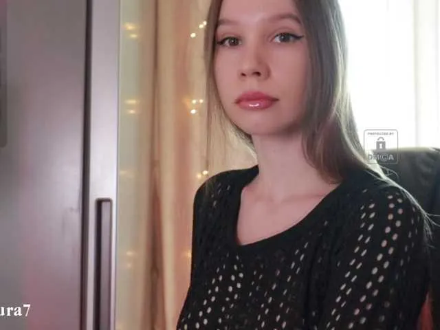 elisonni – webcam model profile photo Image 13