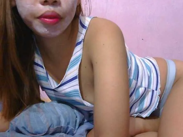 Prueberry – webcam model profile photo Image 11