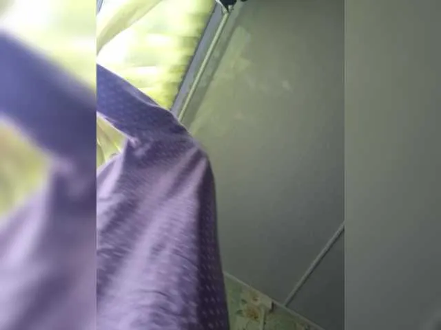 PinkyPai – webcam model profile photo Image 13