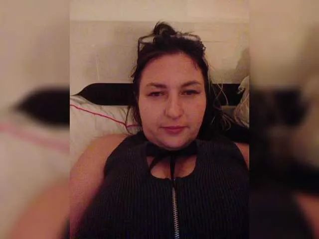 luna_berryy – webcam model profile photo Image 8