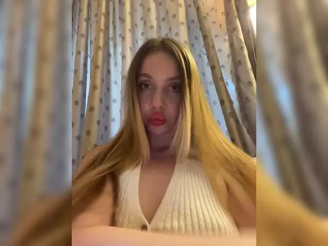 salooo_1 – webcam model profile photo Image 3