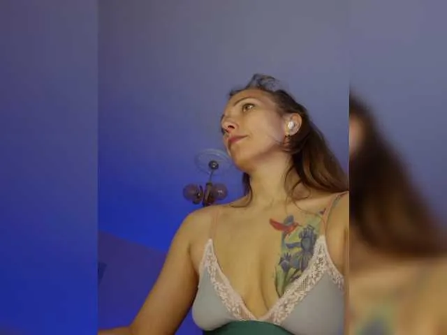 Naughty-Mari Image 4