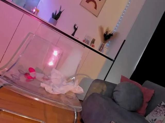 arrinawair – webcam model profile photo Image 18