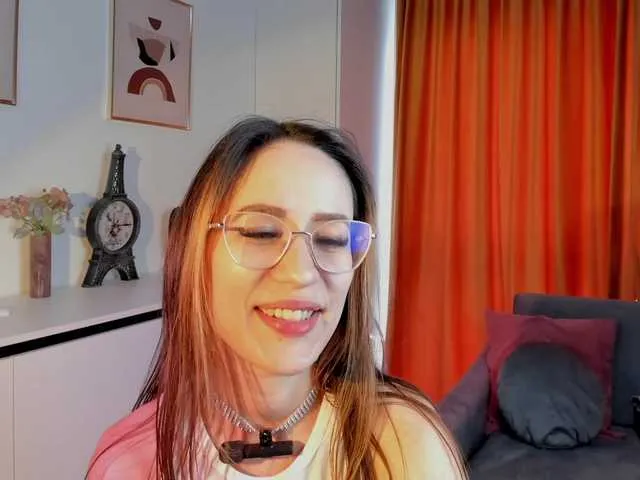 arrinawair – webcam model profile photo Image 2