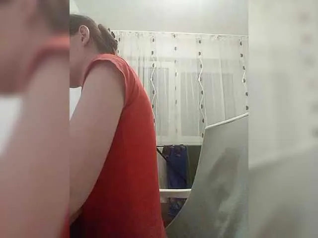 hina_porn – webcam model profile photo Image 13