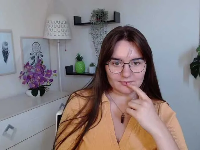 hina_porn – webcam model profile photo Image 17