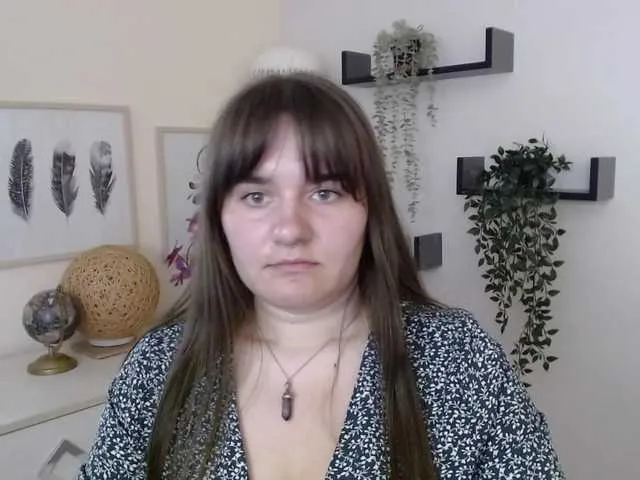 hina_porn – webcam model profile photo Image 4