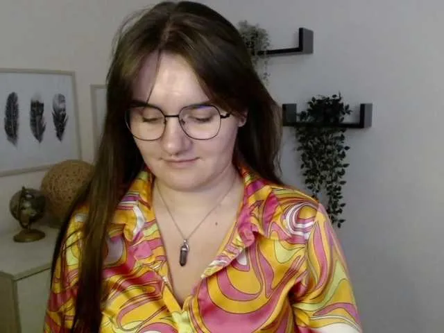 hina_porn – webcam model profile photo Image 9