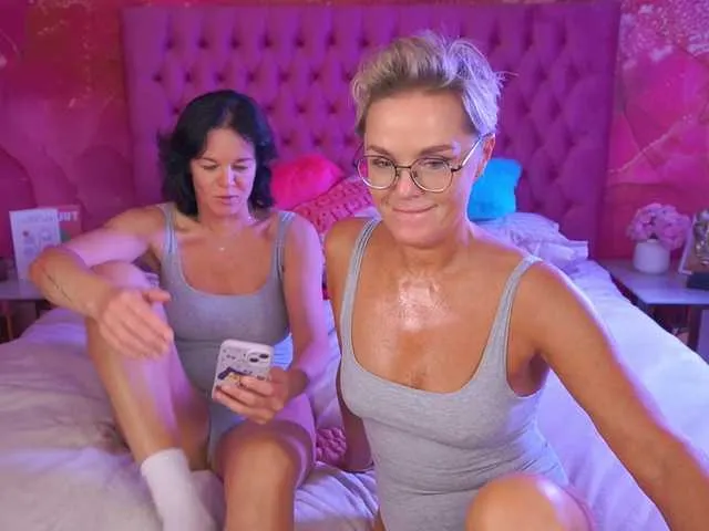 millemimi – webcam model profile photo Image 11