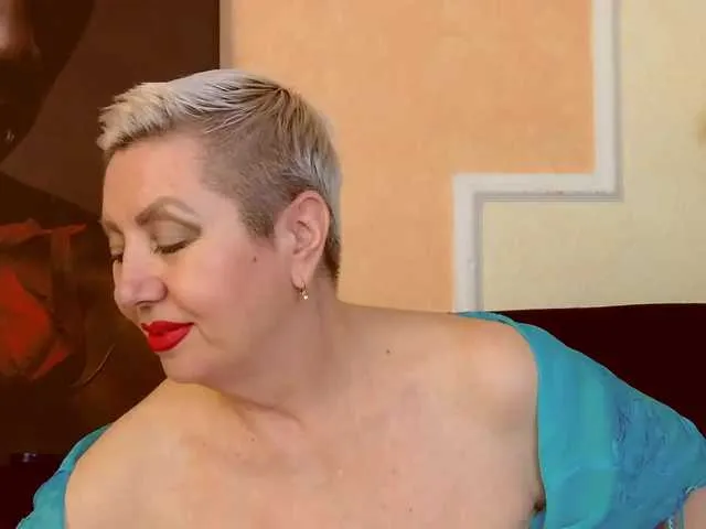 annie_volker – webcam model profile photo Image 3