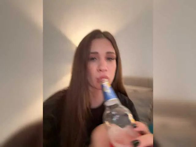 alana15 – webcam model profile photo Image 4