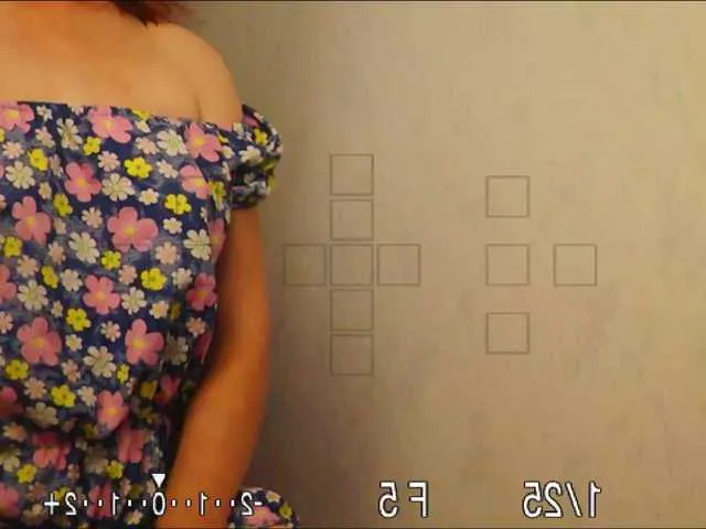 millemimi – webcam model profile photo Image 11