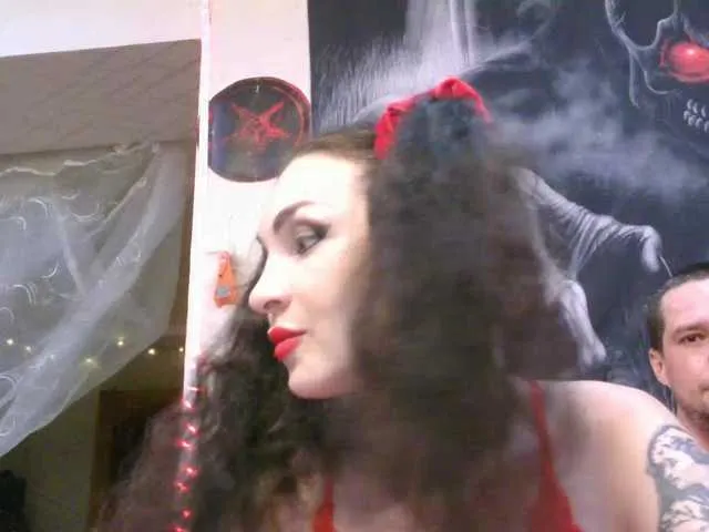 let_me_seee – webcam model profile photo Image 2