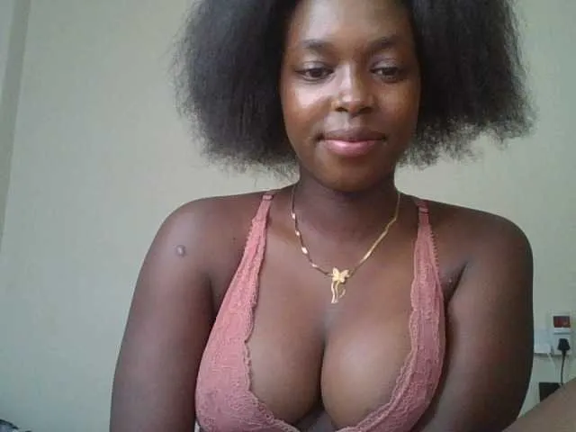 Rinamay_ – webcam model profile photo Image 10