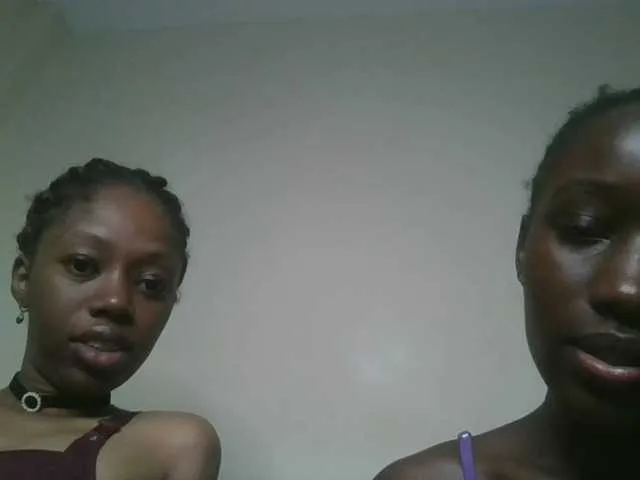 Rinamay_ – webcam model profile photo Image 12