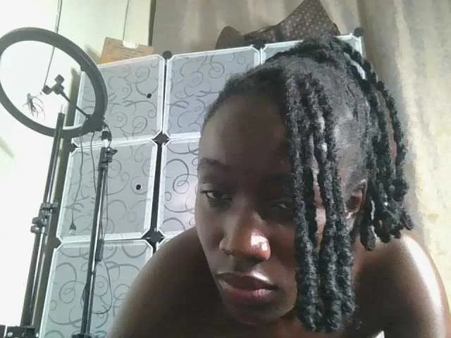 Rinamay_ – webcam model profile photo Image 13