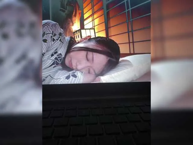 Evamendez02 – webcam model profile photo Image 2