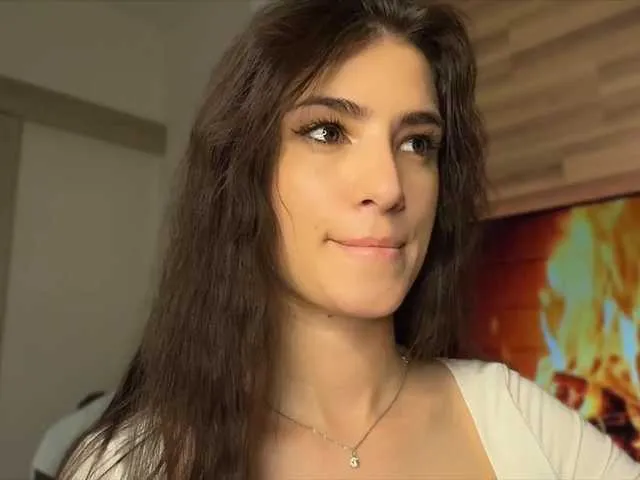 luna_berryy – webcam model profile photo Image 3