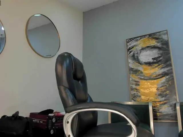 jazminlevi – webcam model profile photo Image 14