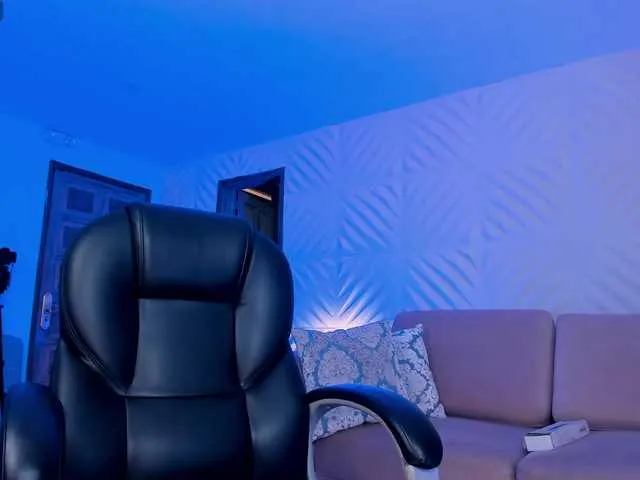 jazminlevi – webcam model profile photo Image 6