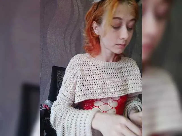 BlushMikki – webcam model profile photo Image 3