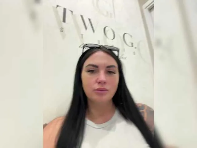 elisavargas – webcam model profile photo Image 17