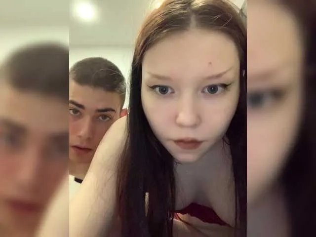 hina_porn – webcam model profile photo Image 3