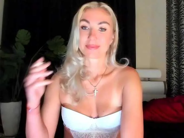 catmintlush – webcam model profile photo Image 18