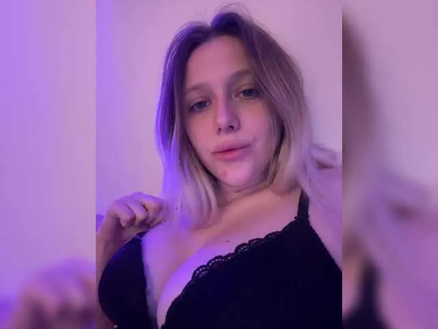 SweetCoople – webcam model profile photo Image 2