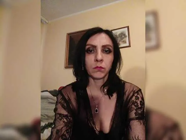 Taanni – webcam model profile photo Image 8