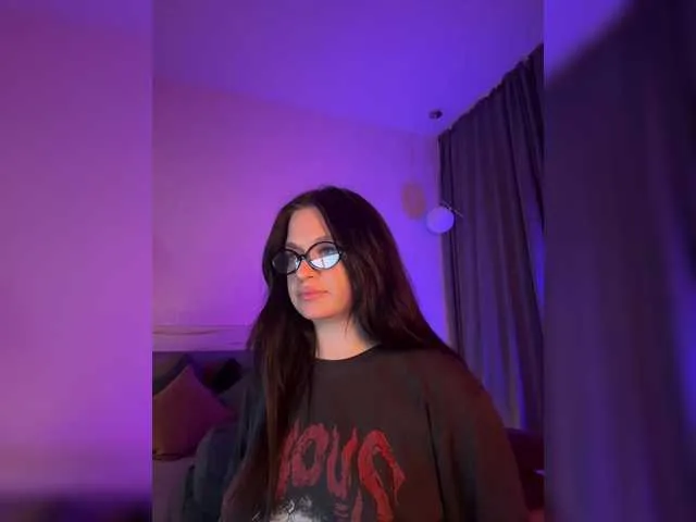 Rinamay_ – webcam model profile photo Image 10