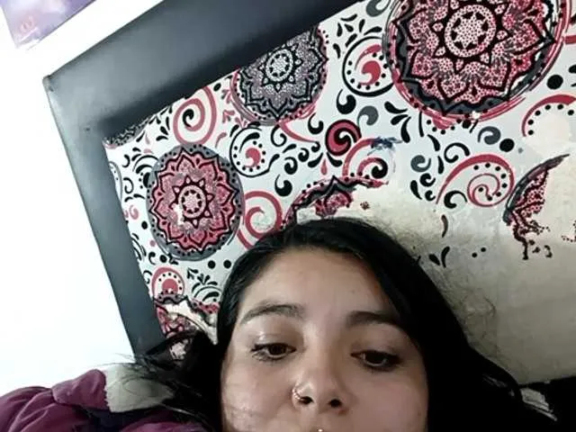 torri_kitten – webcam model profile photo Image 13