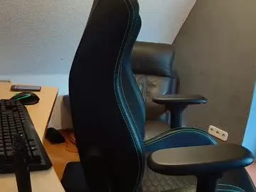 Baby-69 – webcam model profile photo Image 10