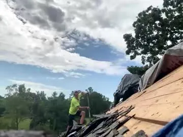 IORio2 – webcam model profile photo Image 12