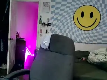 IORio2 – webcam model profile photo Image 6